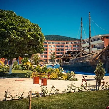 привилидж первая линия Apartamento Sveti Vlas